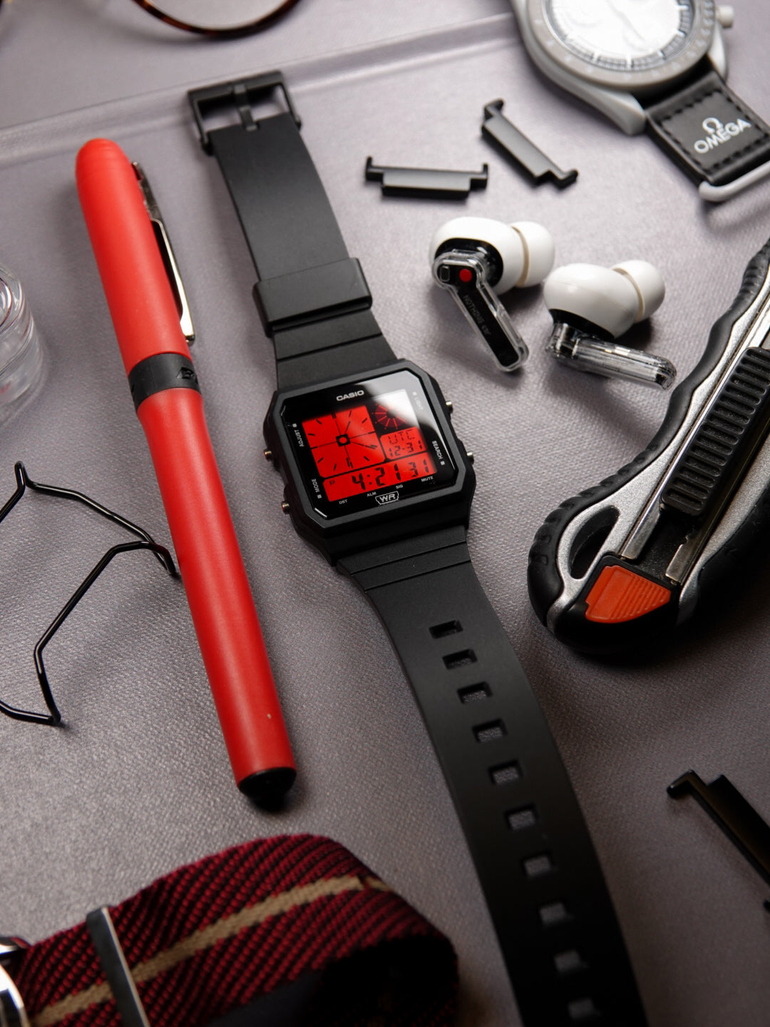 Shutter RED LF20 - Modified Casio Watch