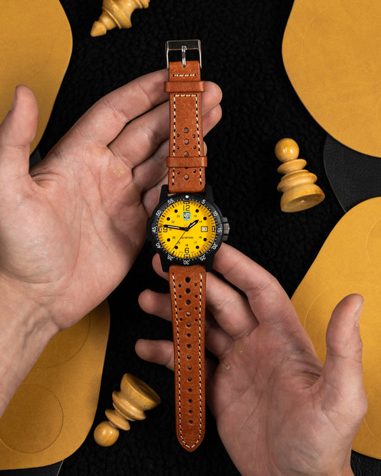 Light Brown Racing Leather Watch Strap – 22mm – Perforated Vintage Rally Style Band – Genuine Leather Watch Bracelet – Motorsport Strap