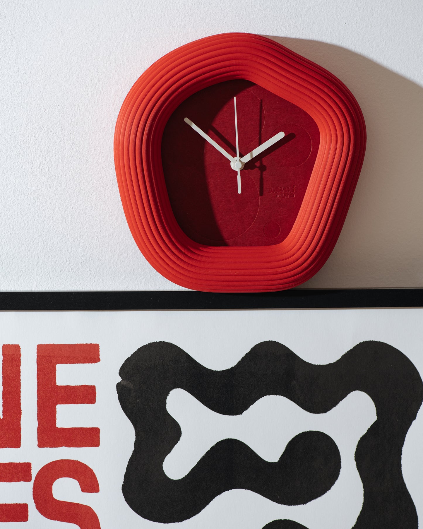 Wallie Dark Red