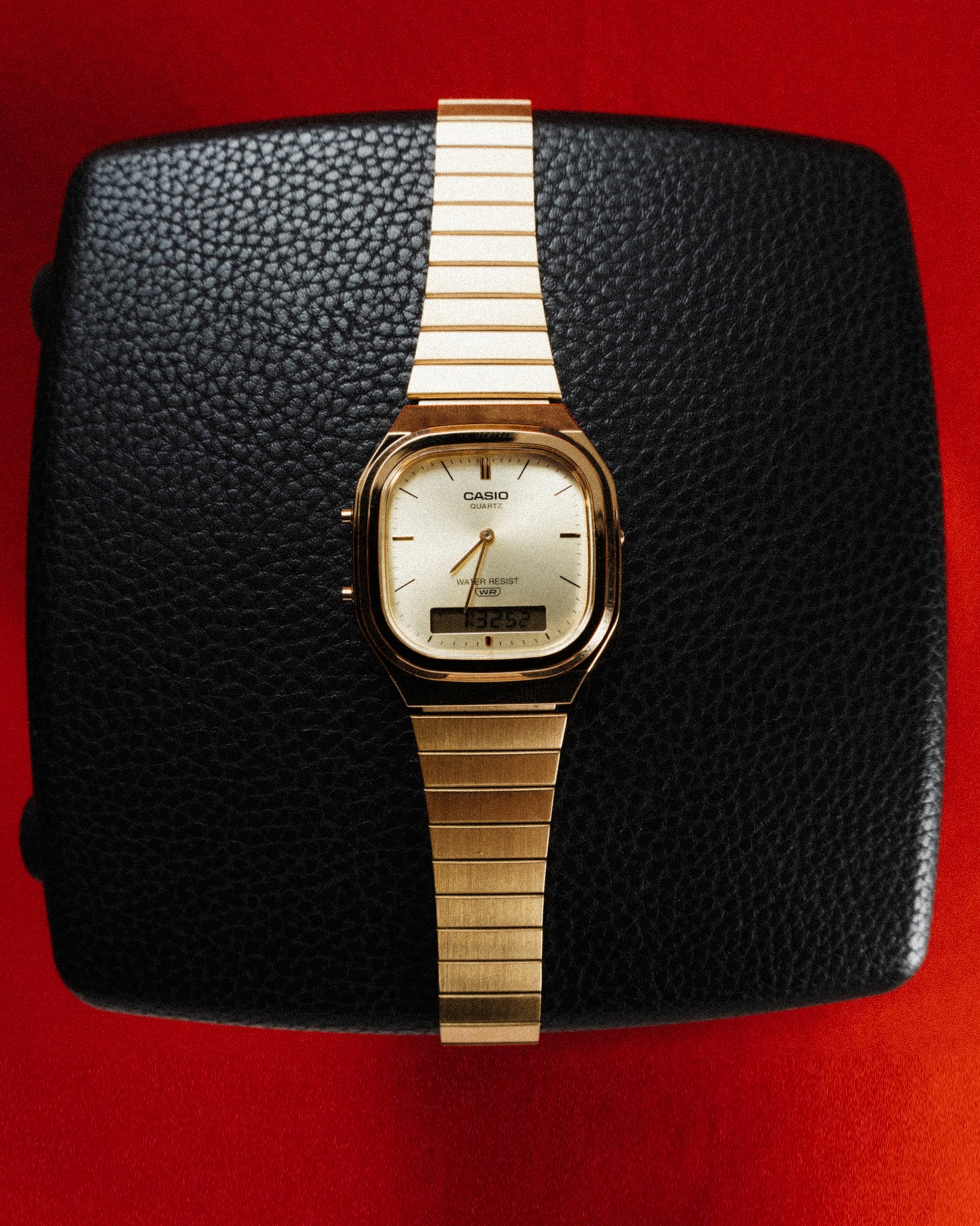 CASIO VINTAGE AQ-240EG