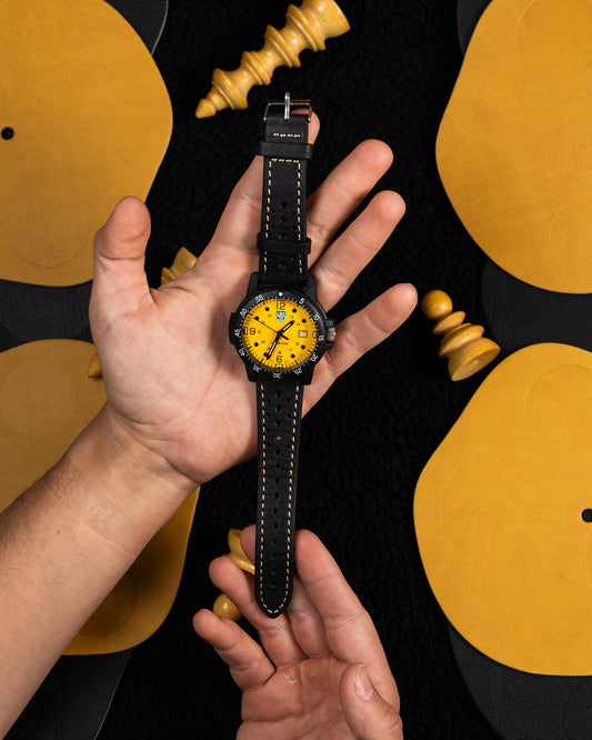 Black Racing Leather Watch Strap – 22mm – Perforated Vintage Rally Style Band – Genuine Leather Watch Bracelet – Motorsport Strap