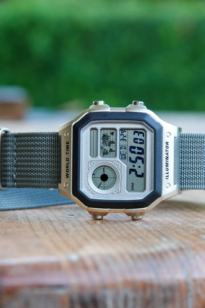 Polar Blue Royale AE-1200 – Modifizierte Casio-Uhr