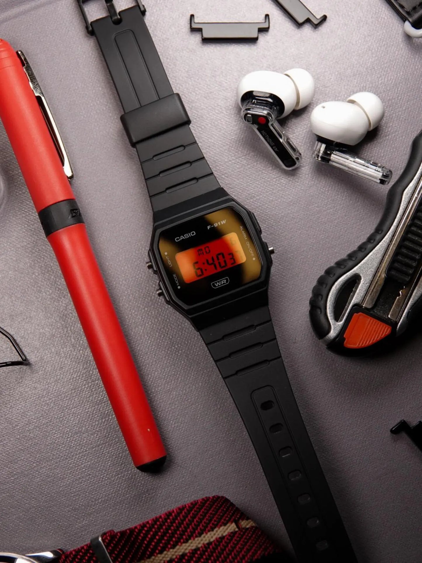 Shutter RED F-91 - Modified Casio Watch