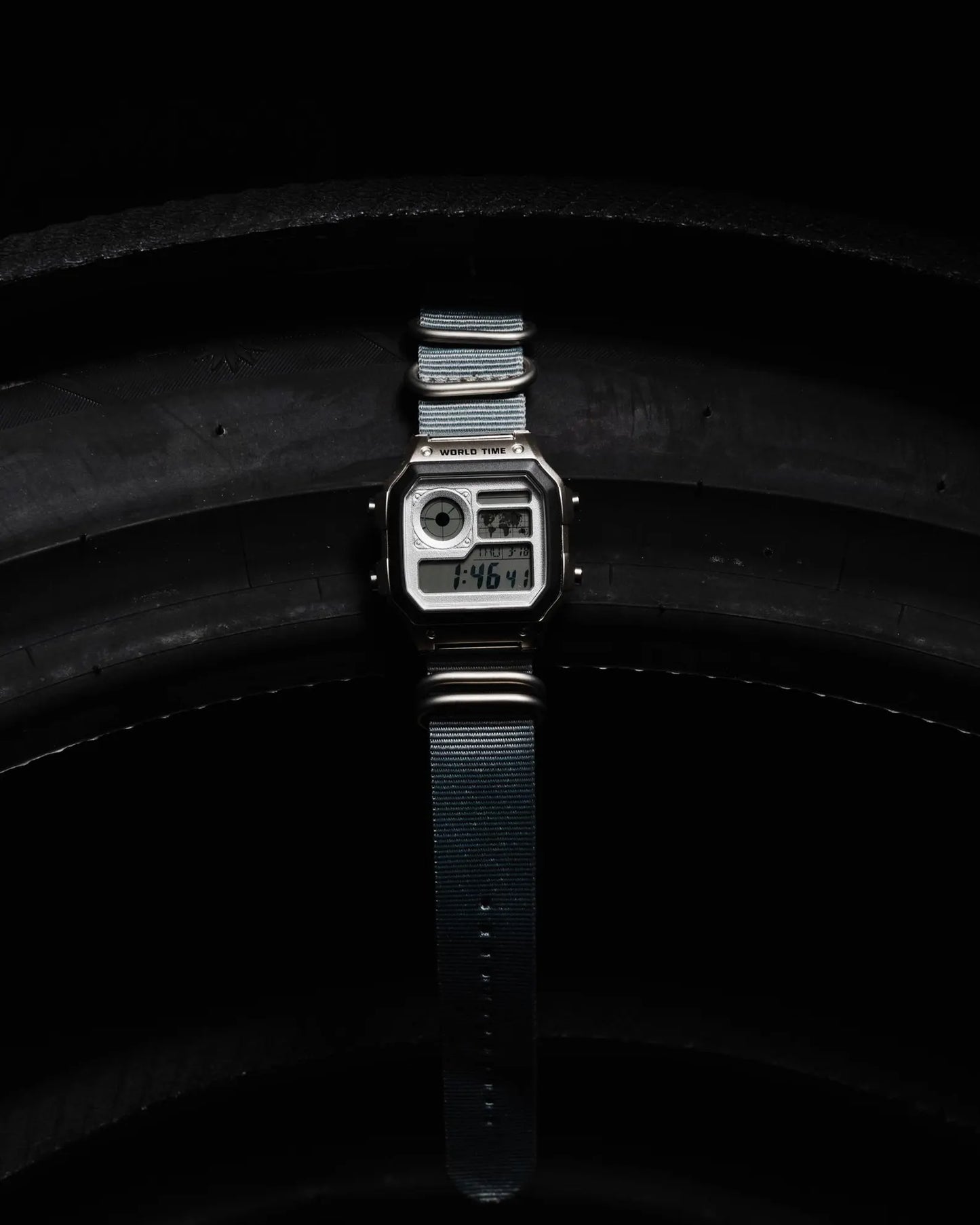 Polar Blue Royale AE-1200 – Modifizierte Casio-Uhr