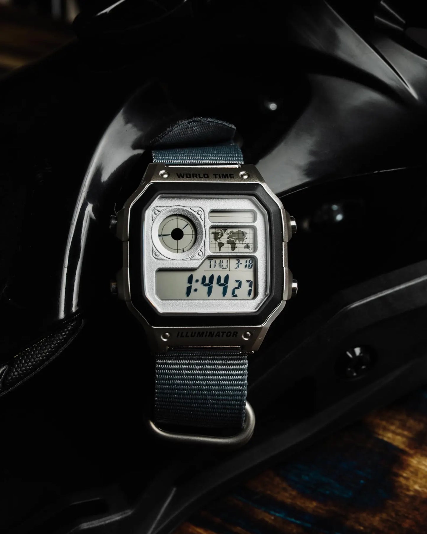 Polar Blue Royale AE-1200 – Modifizierte Casio-Uhr